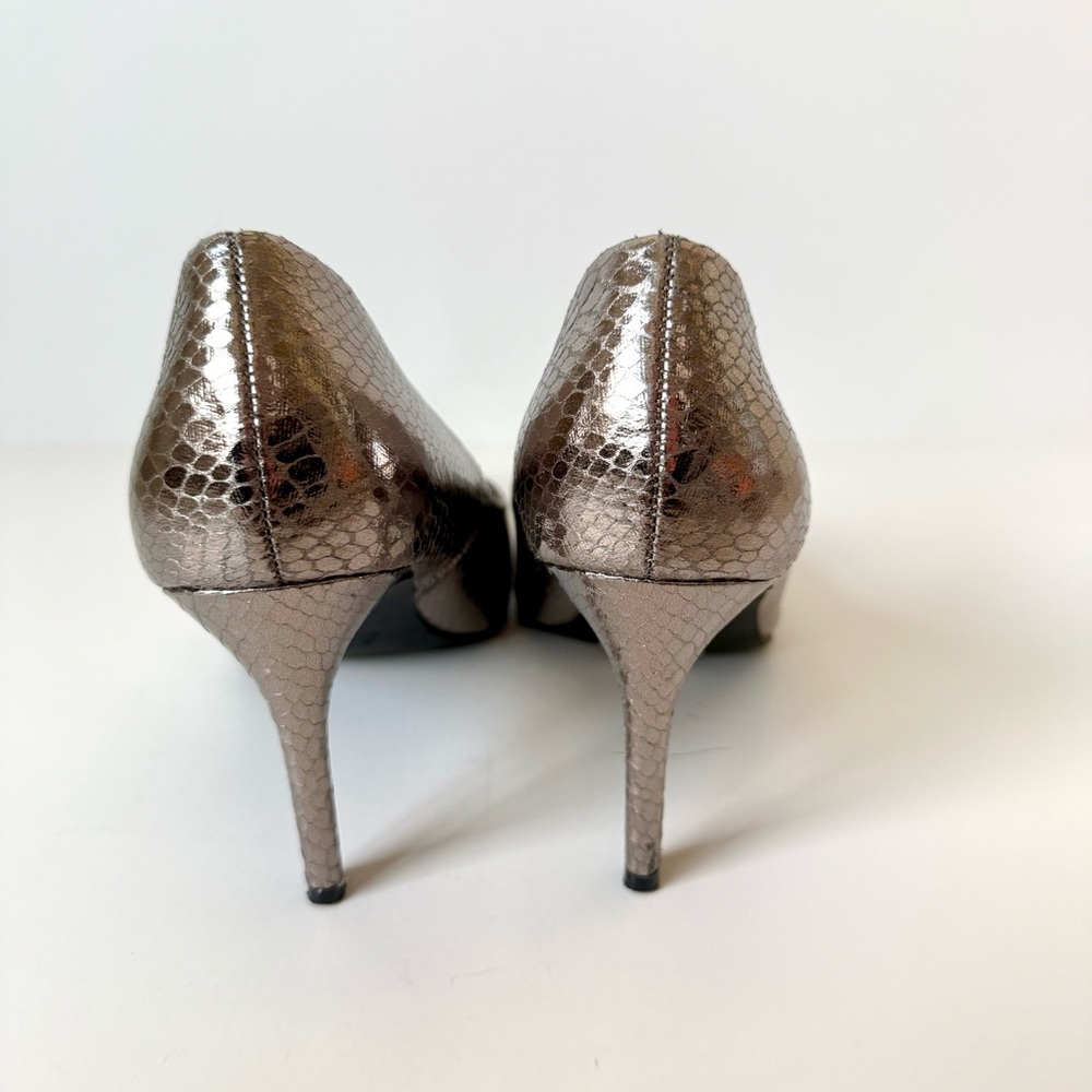 TORRID Metallic Snake Print Faux Patented Leather Pumps—SZ. 7 - Picture 8 of 14